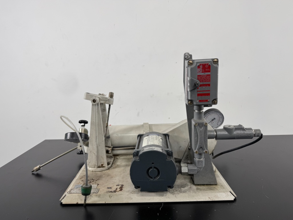 Image of Parr Hydrogenation Apparatus